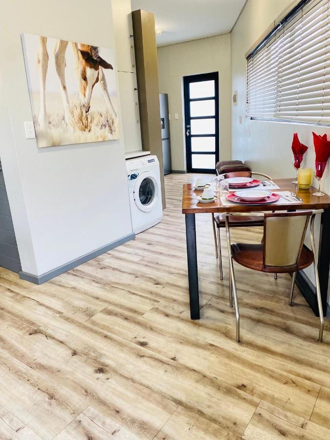 Dmn City At Merensky Apartment Windhoek Exteriör bild
